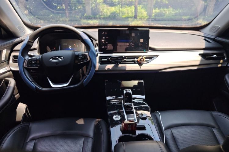 Used Chery Tiggo 8 2021 Kunpeng Edition 290TGDI Automatic Zhubfeng Version Center Console