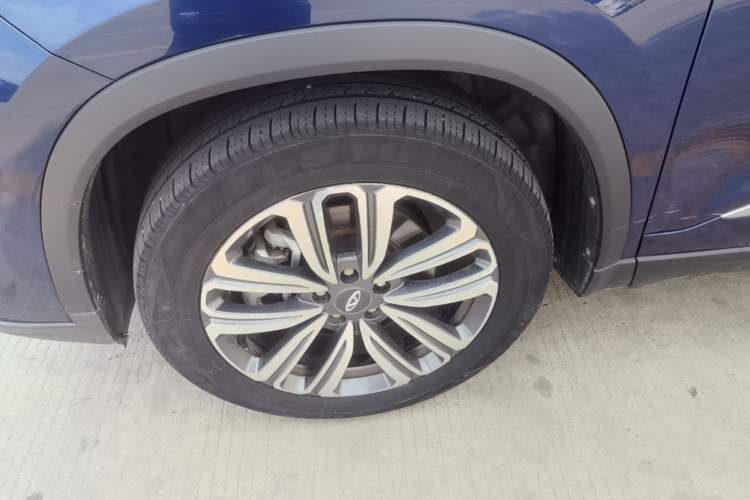 Used Chery Tiggo 8 2021 Kunpeng Edition 390TGDI Automatic Zhubfeng Version Left Front Wheel Hub