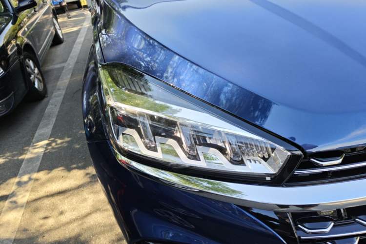 Used Chery Tiggo 8 2021 Kunpeng Edition 290TGDI Automatic Fuyao Version Right Front Headlight