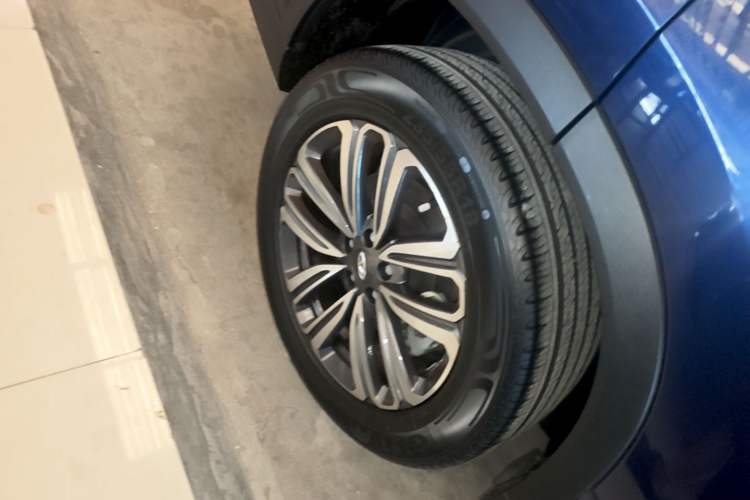 Used Chery Tiggo 8 2021 Kunpeng Edition 290TGDI Automatic Zhubfeng Version Right Rear Wheel Hub