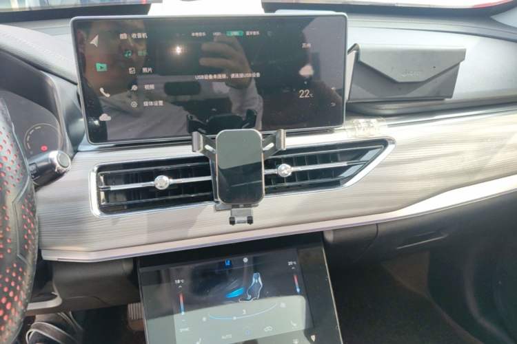Used Chery Tiggo 8 2021 Kunpeng Edition 390TGDI Automatic Fuyao Version Audio And AC Panel