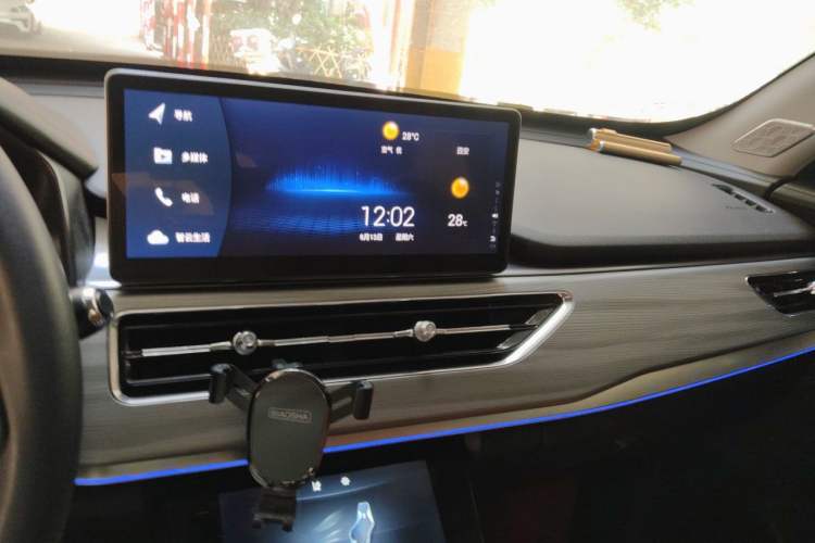 Used Chery Tiggo 8 2021 Kunpeng Edition 390TGDI Automatic Fuyao Version Audio And AC Panel