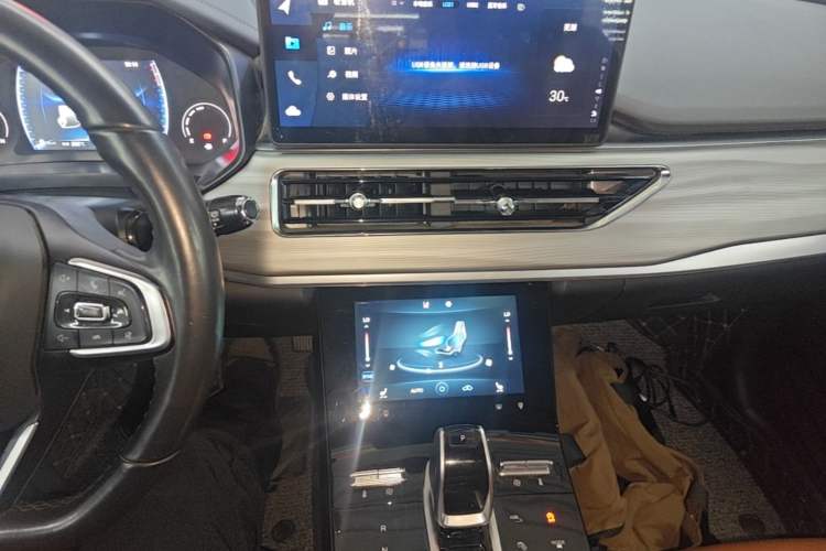 Used Chery Tiggo 8 2021 Kunpeng Edition 390TGDI Automatic Fuyao Version Audio And AC Panel