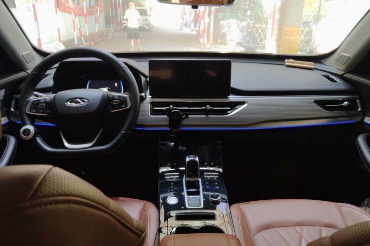 Used Chery Tiggo 8 2021 Kunpeng Edition 390TGDI Automatic Fuyao Version Center Console