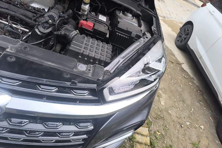 Used Chery Tiggo 8 2021 230TCI Manual Fashion Edition Engine Bay Left