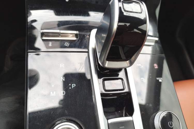 Used Chery Tiggo 8 2021 Kunpeng Edition 390TGDI Automatic Fuyao Version Gear Lever