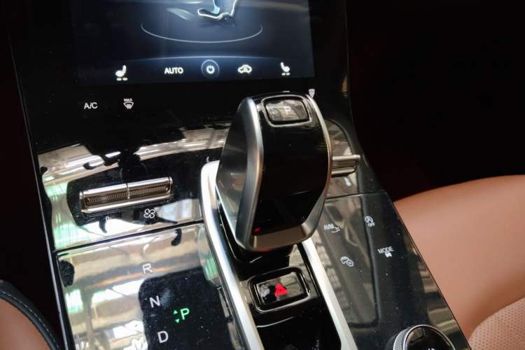 Used Chery Tiggo 8 2021 Kunpeng Edition 390TGDI Automatic Fuyao Version Gear Lever