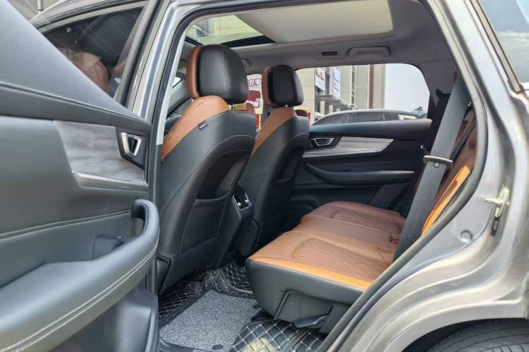 Used Chery Tiggo 8 2021 Kunpeng Edition 390TGDI Automatic Fuyao Version Interior 4