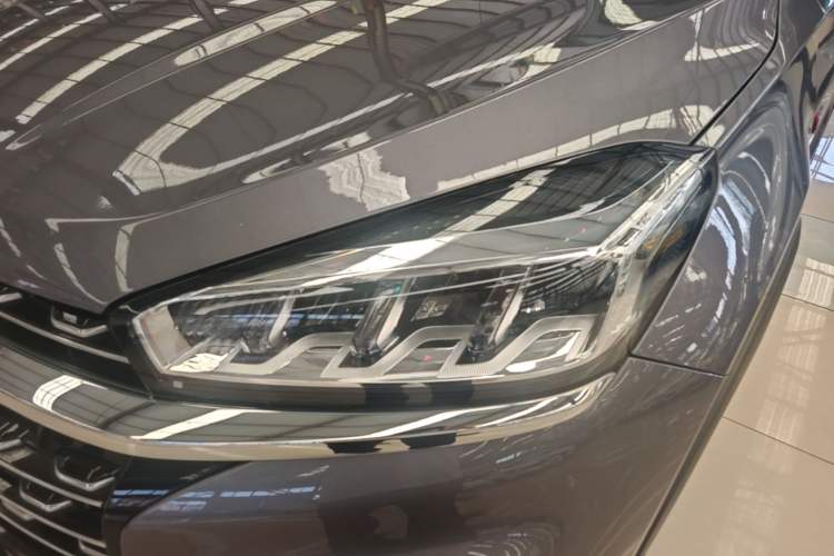 Used Chery Tiggo 8 2021 Kunpeng Edition 390TGDI Automatic Fuyao Version Left Front Headlight