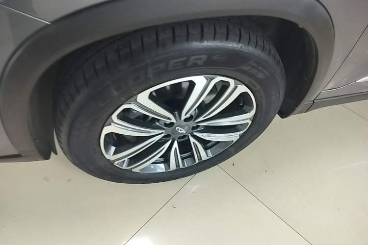 Used Chery Tiggo 8 2021 Kunpeng Edition 390TGDI Automatic Zhubfeng+ Version Left Front Wheel Hub