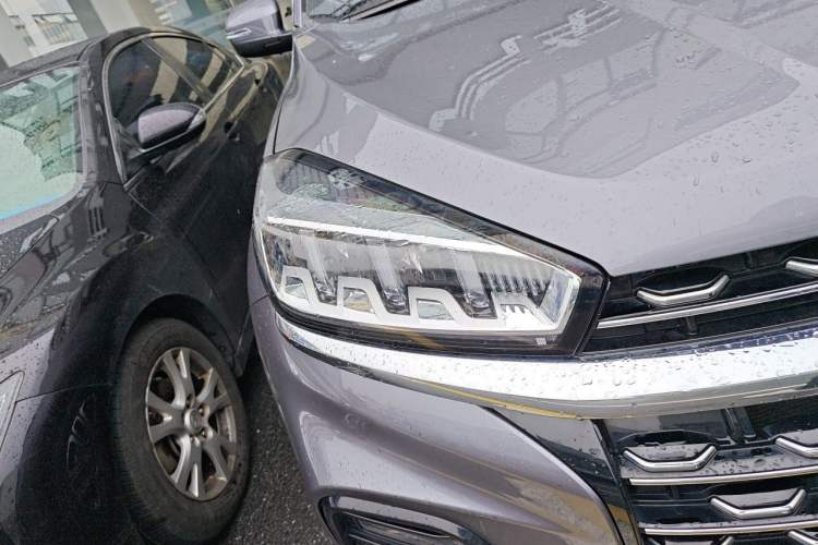 Used Chery Tiggo 8 2021 Kunpeng Edition 290TGDI Automatic Zhubfeng Version Right Front Headlight
