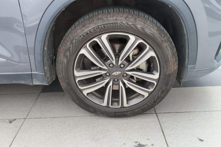 Used Chery Tiggo 8 2021 2.0T Artisan Collaboration Edition Basic Version Right Front Wheel Hub
