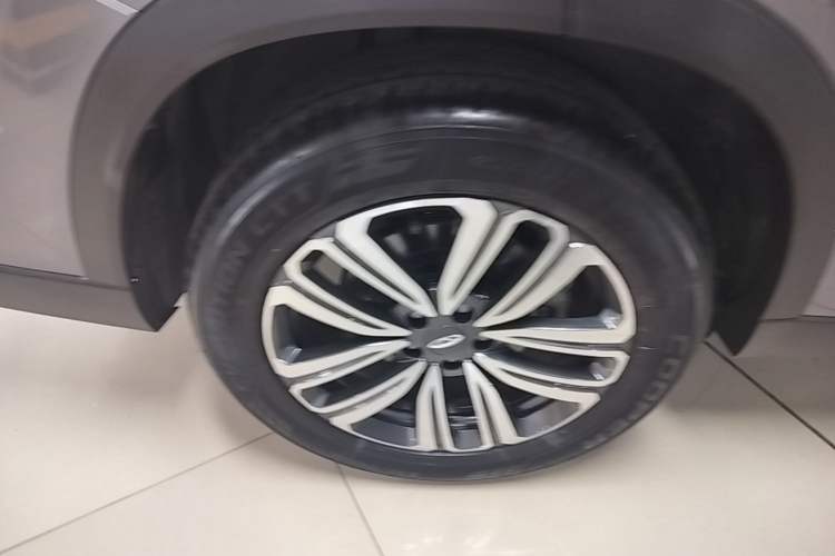 Used Chery Tiggo 8 2021 Kunpeng Edition 390TGDI Automatic Zhubfeng+ Version Right Rear Wheel Hub
