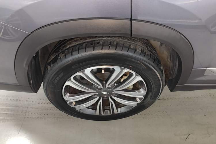 Used Chery Tiggo 8 2021 Kunpeng Edition 390TGDI Automatic Fuyao Version Right Rear Wheel Hub