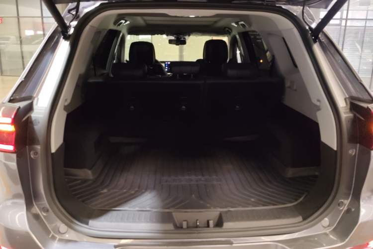 Used Chery Tiggo 8 2021 Kunpeng Edition 390TGDI Automatic Fuyao Version Trunk