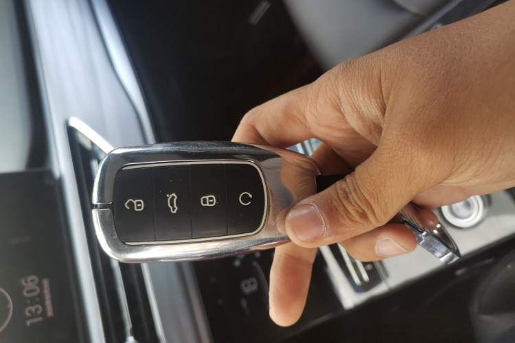 Used Chery Tiggo 8 2021 2.0T Artisan Collaboration Edition Basic Version Vehicle Key
