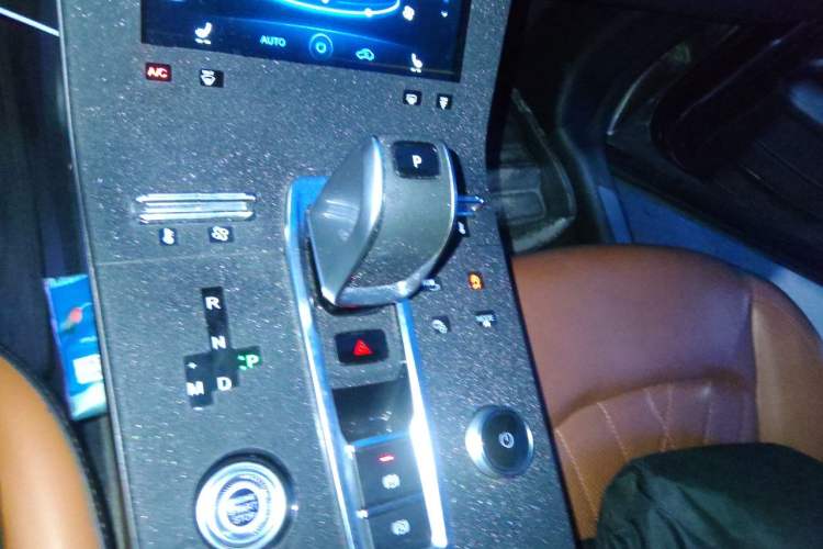 Used Chery Tiggo 8 2021 Kunpeng Edition 290TGDI Automatic Fuyao Version Gear Lever