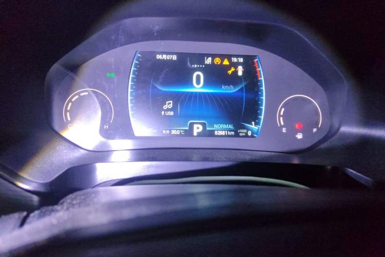 Used Chery Tiggo 8 2021 Kunpeng Edition 290TGDI Automatic Fuyao Version Odometer Close Up