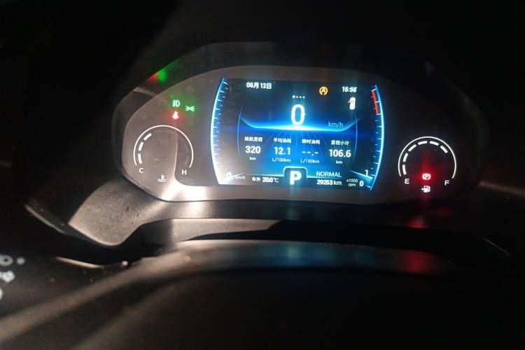 Used Chery Tiggo 8 2021 2.0T Artisan Collaboration Special Edition Odometer Close Up