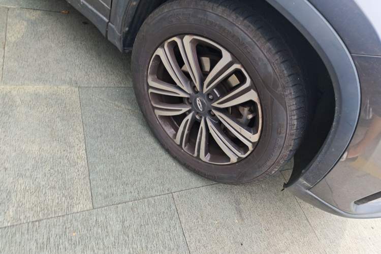 Used Chery Tiggo 8 2021 Kunpeng Edition 390TGDI Automatic Fuyao Version Right Front Wheel Hub