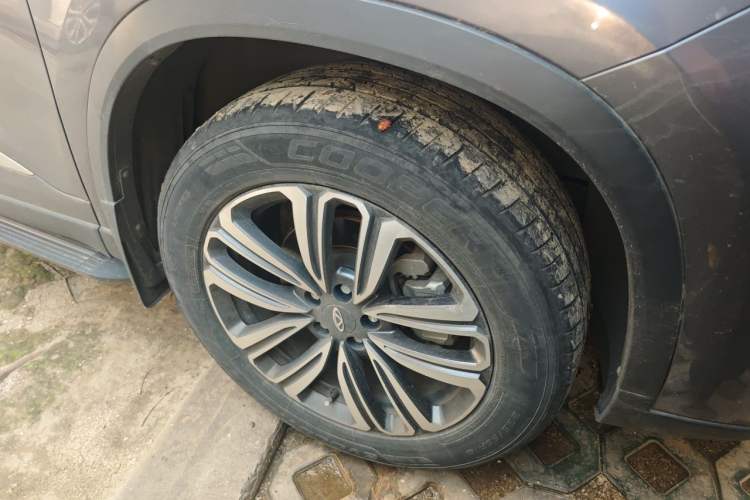 Used Chery Tiggo 8 2021 Kunpeng Edition 290TGDI Automatic Fuyao Version Right Front Wheel Hub