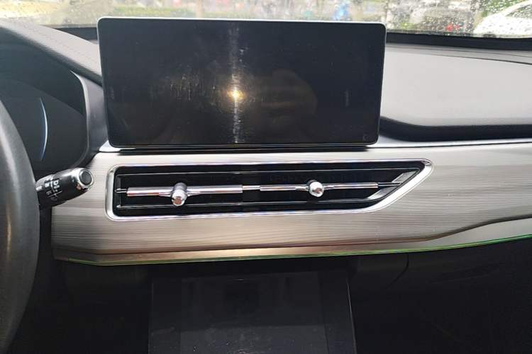 Used Chery Tiggo 8 2021 Kunpeng Edition 290TGDI Automatic Fuyao Version Audio And AC Panel