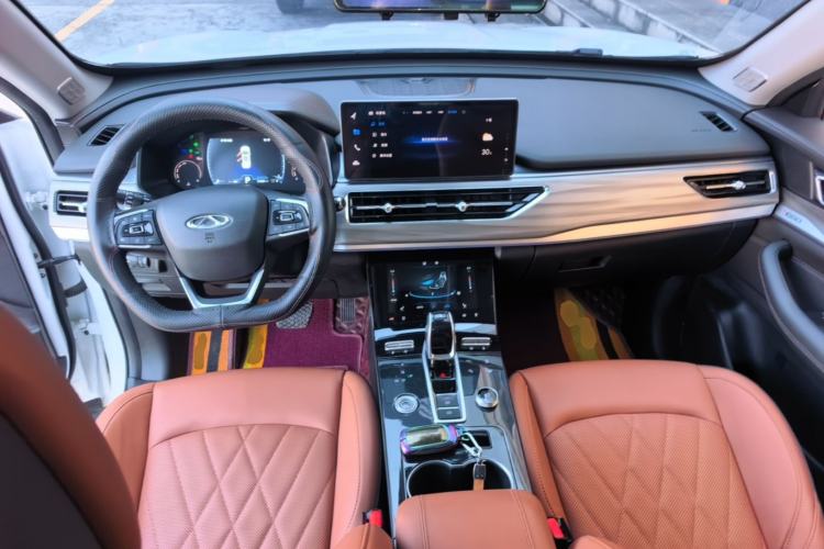 Used Chery Tiggo 8 2021 Kunpeng Edition 390TGDI Automatic Fuyao Version Center Console