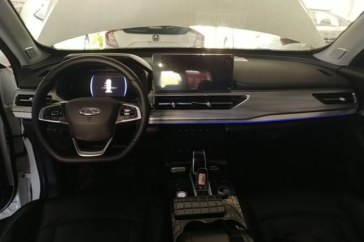 Used Chery Tiggo 8 2021 Kunpeng Edition 290TGDI Automatic Zhubfeng Version Center Console
