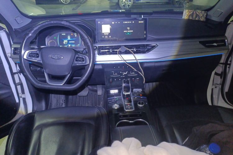 Used Chery Tiggo 8 2021 Kunpeng Edition 290TGDI Automatic Zhubfeng Version Center Console