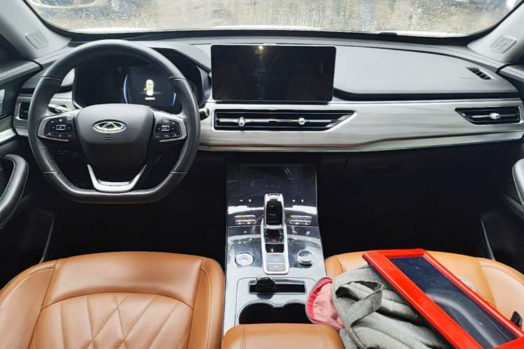 Used Chery Tiggo 8 2021 Kunpeng Edition 290TGDI Automatic Fuyao Version Center Console