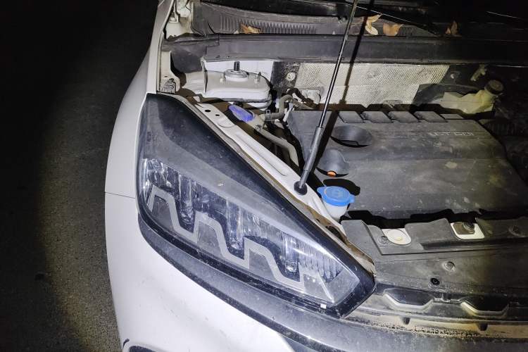 Used Chery Tiggo 8 2021 Kunpeng Edition 290TGDI Automatic Zhubfeng Version Engine Bay Right