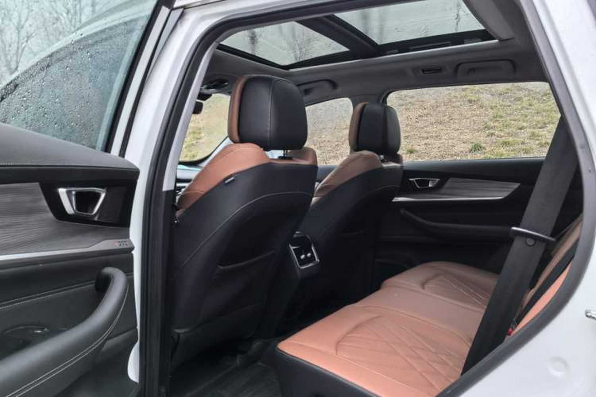 Used Chery Tiggo 8 2021 Kunpeng Edition 390TGDI Automatic Fuyao Version Interior 3