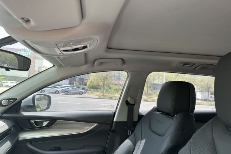 Used Chery Tiggo 8 2021 Kunpeng Edition 290TGDI Automatic Zhubfeng Version Interior 4