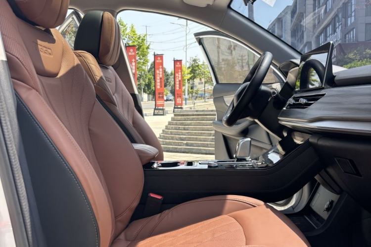 Used Chery Tiggo 8 2021 Kunpeng Edition 390TGDI Automatic Fuyao Version Interior 6