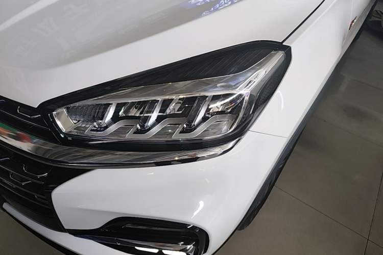 Used Chery Tiggo 8 2021 Kunpeng Edition 290TGDI Automatic Zhubfeng Version Left Front Headlight