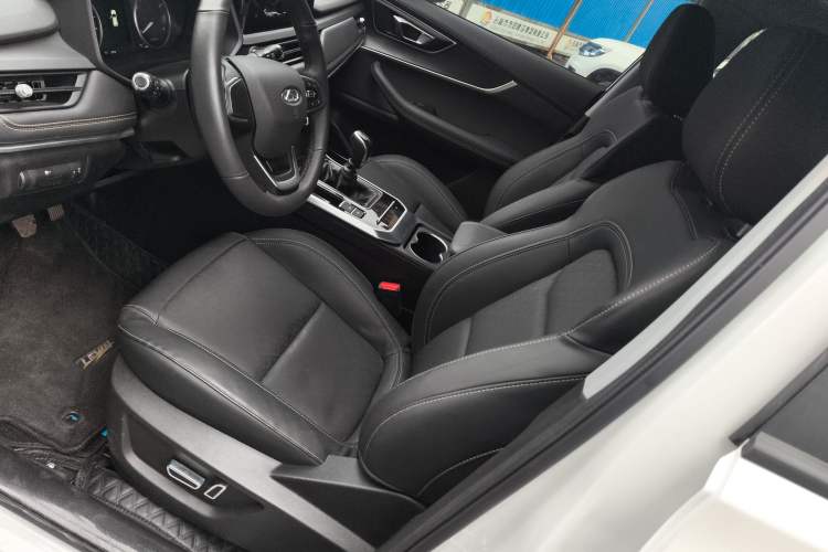 Used Chery Tiggo 8 2021 1.5 TCI Manual Siberia Edition 5 Seats Left Front Seat
