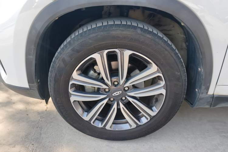 Used Chery Tiggo 8 2021 Kunpeng Edition 290TGDI Automatic Fuyao Version Left Front Wheel Hub