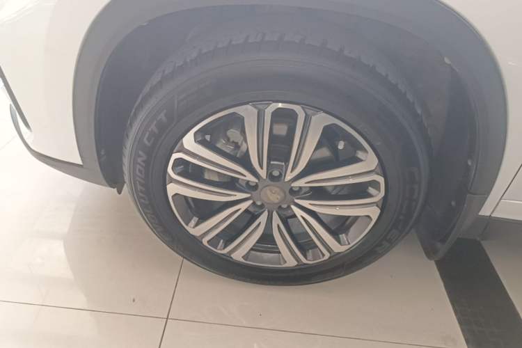 Used Chery Tiggo 8 2021 Kunpeng Edition 290TGDI Automatic Zhubfeng Version Left Front Wheel Hub