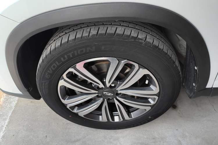 Used Chery Tiggo 8 2021 Kunpeng Edition 390TGDI Automatic Zhubfeng Version Left Front Wheel Hub