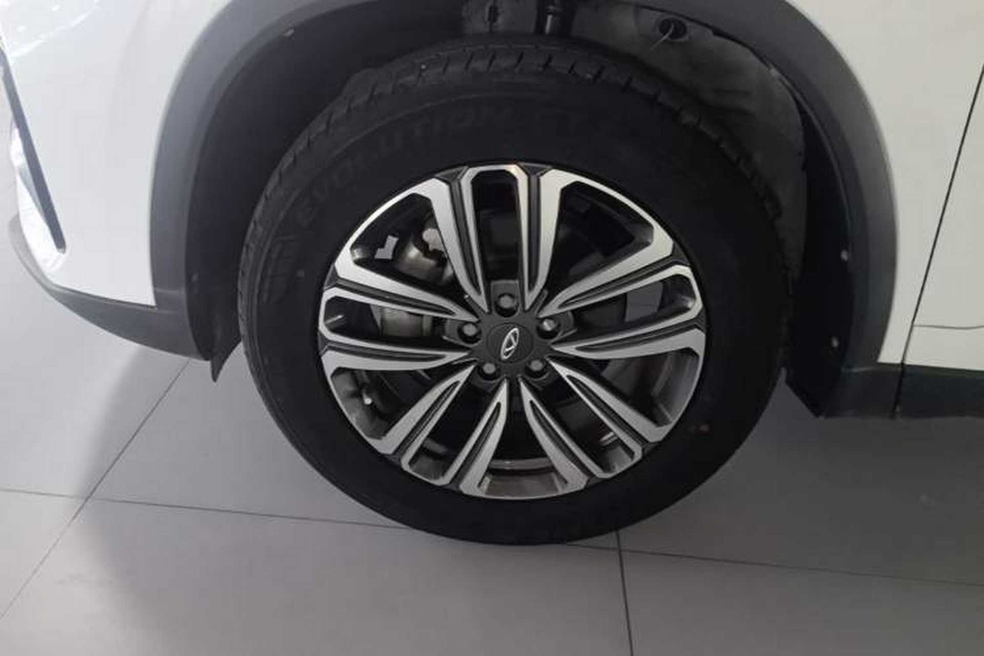 Used Chery Tiggo 8 2021 Kunpeng Edition 290TGDI Automatic Zhubfeng Version Left Front Wheel Hub