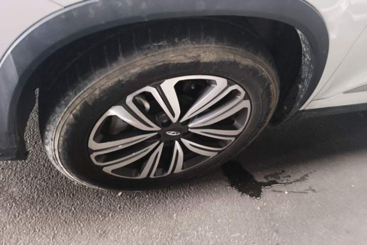 Used Chery Tiggo 8 2021 Kunpeng Edition 390TGDI Automatic Zhubfeng Version Left Front Wheel Hub