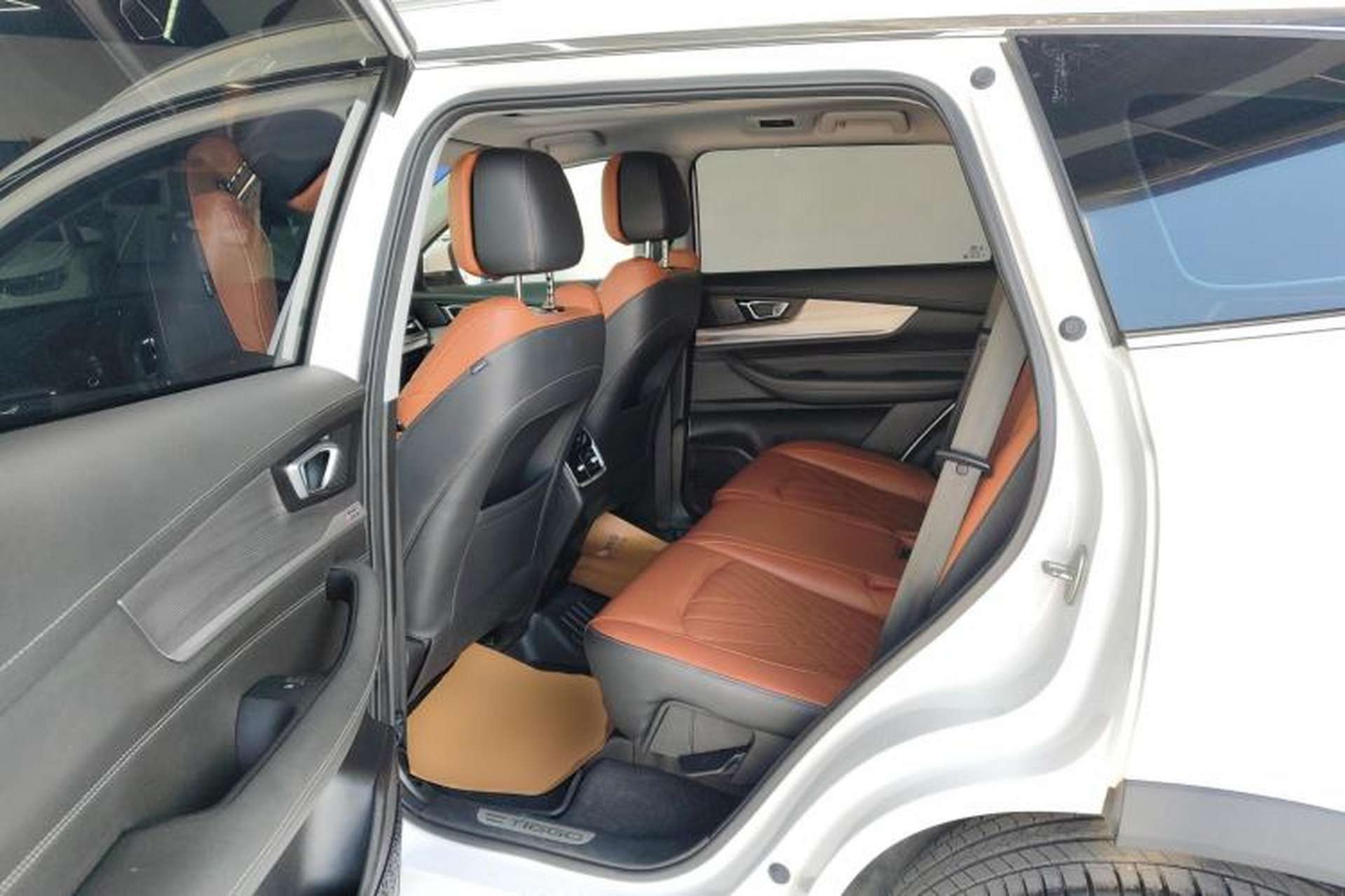 Used Chery Tiggo 8 2021 Kunpeng Edition 390TGDI Automatic Fuyao Version Left Rear Seat
