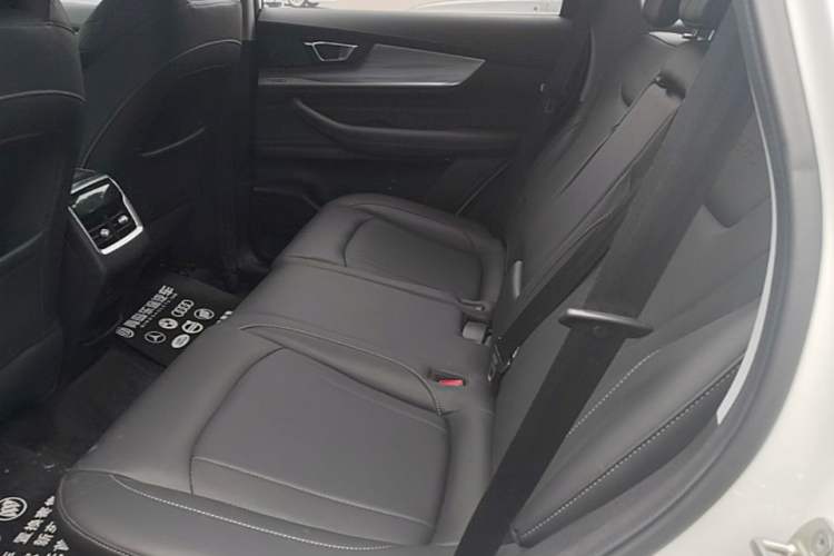 Used Chery Tiggo 8 2021 Kunpeng Edition 290TGDI Automatic Zhubfeng+ Version Left Rear Seat
