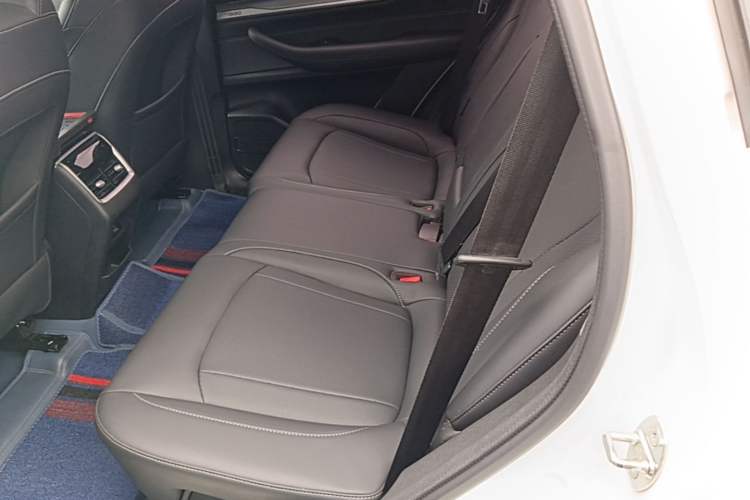 Used Chery Tiggo 8 2021 Kunpeng Edition 290TGDI Automatic Zhubfeng Version Left Rear Seat