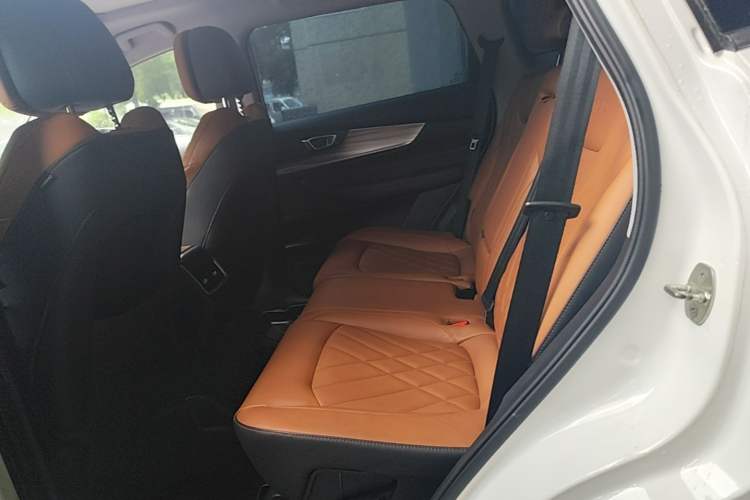 Used Chery Tiggo 8 2021 Kunpeng Edition 290TGDI Automatic Fuyao Version Left Rear Seat