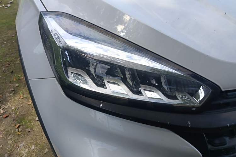 Used Chery Tiggo 8 2021 Kunpeng Edition 290TGDI Automatic Zhubfeng+ Version Right Front Headlight