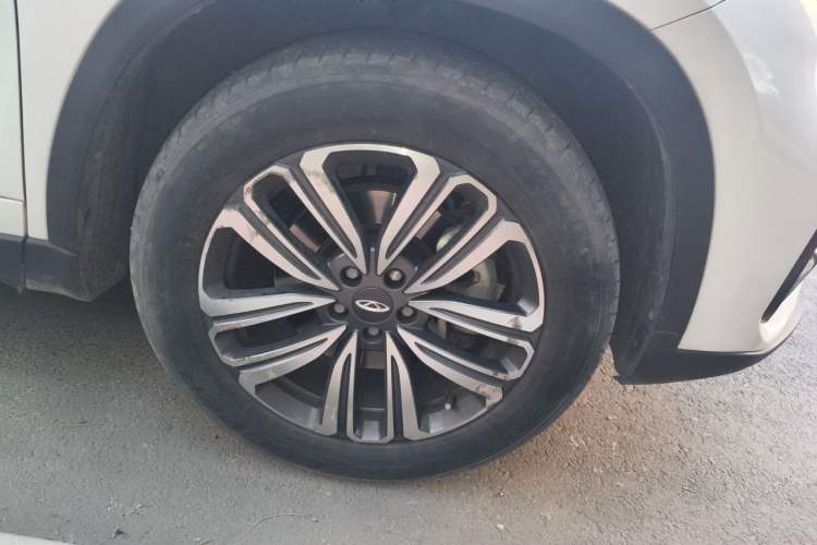 Used Chery Tiggo 8 2021 Kunpeng Edition 390TGDI Automatic Fuyao Version Right Front Wheel Hub
