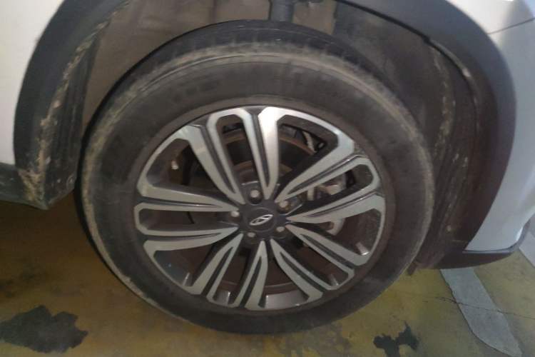 Used Chery Tiggo 8 2021 Kunpeng Edition 390TGDI Automatic Zhubfeng Version Right Front Wheel Hub