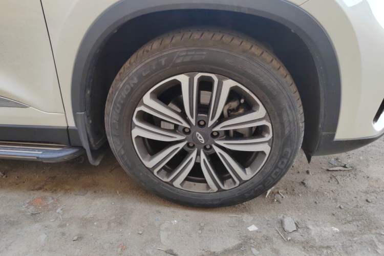 Used Chery Tiggo 8 2021 Kunpeng Edition 390TGDI Automatic Fuyao Version Right Front Wheel Hub