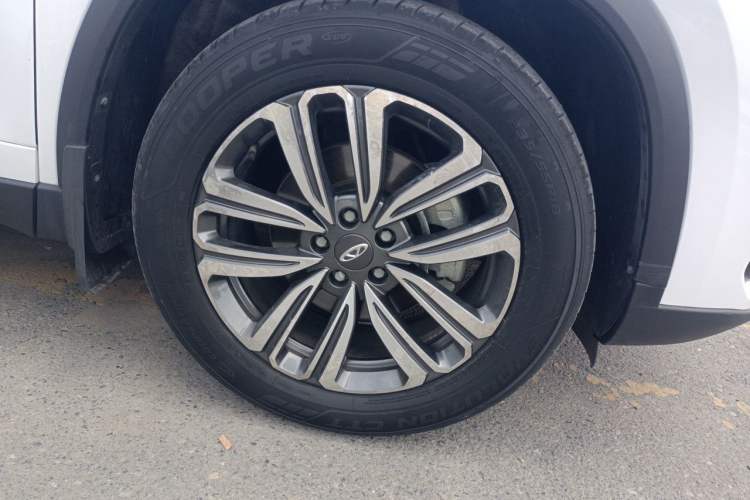 Used Chery Tiggo 8 2021 Kunpeng Edition 290TGDI Automatic Zhubfeng+ Version Right Front Wheel Hub